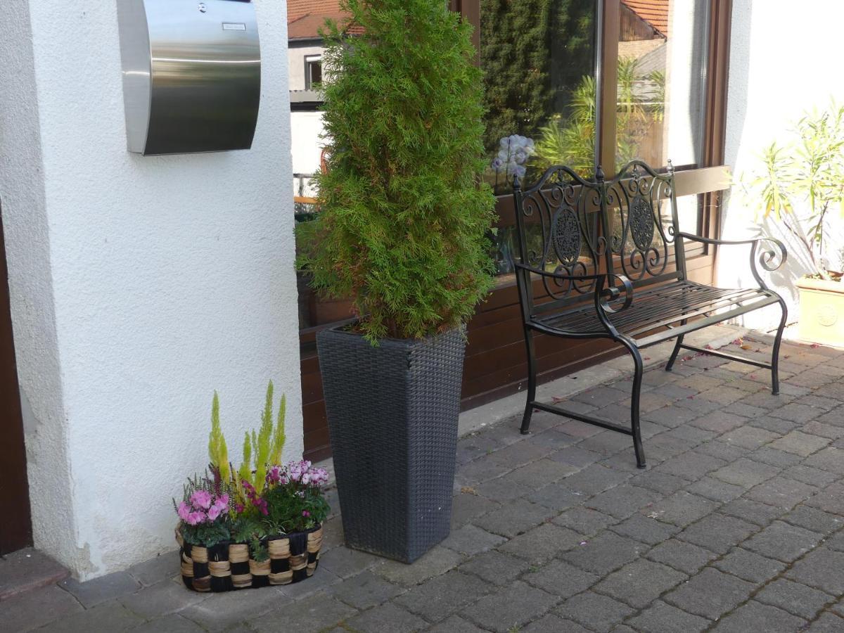 Hotel Janssen Bodenheim Bagian luar foto
