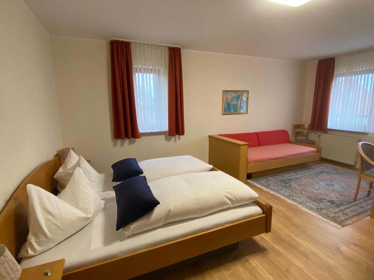 Hotel Janssen Bodenheim Bagian luar foto