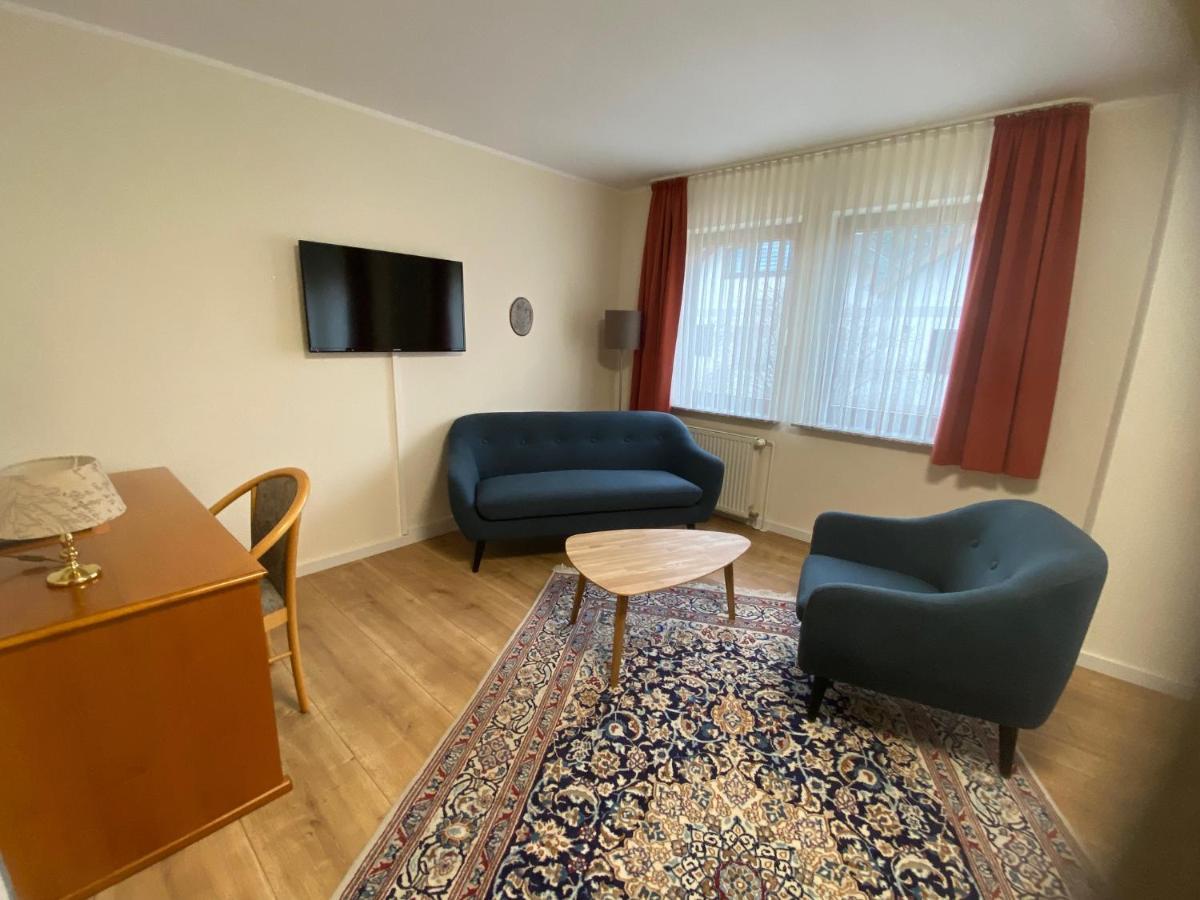 Hotel Janssen Bodenheim Bagian luar foto